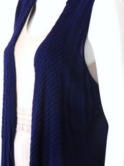 Maglia Cardigan Fiori Chiari smanicata con punte assimmetriche