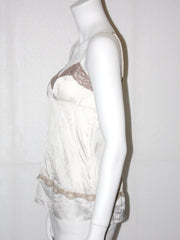 Top donna KoraKor in raso con bordi in pizzo modello ultimo impero